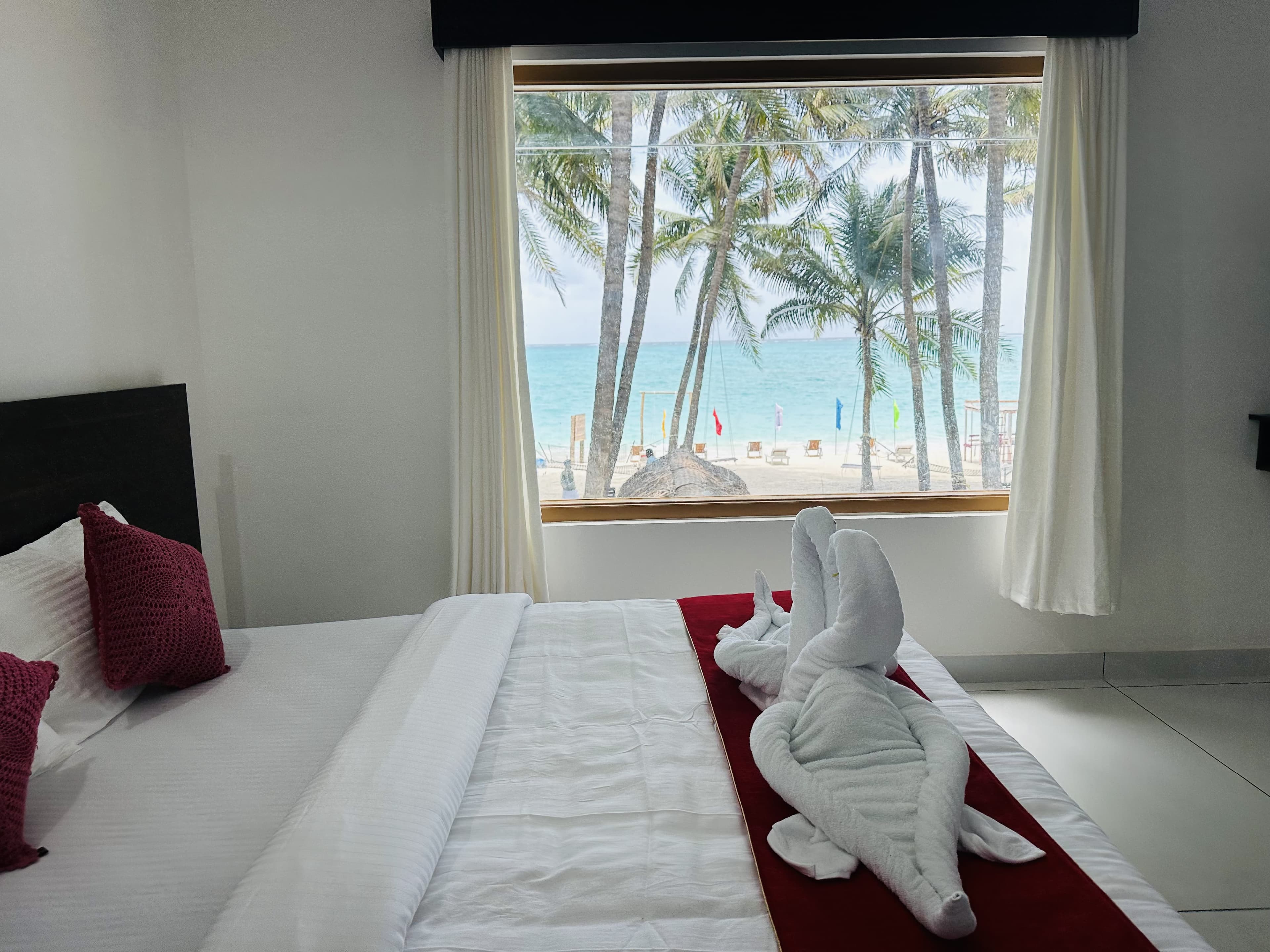 WHITE SAND BEACH RESORT gallery 10