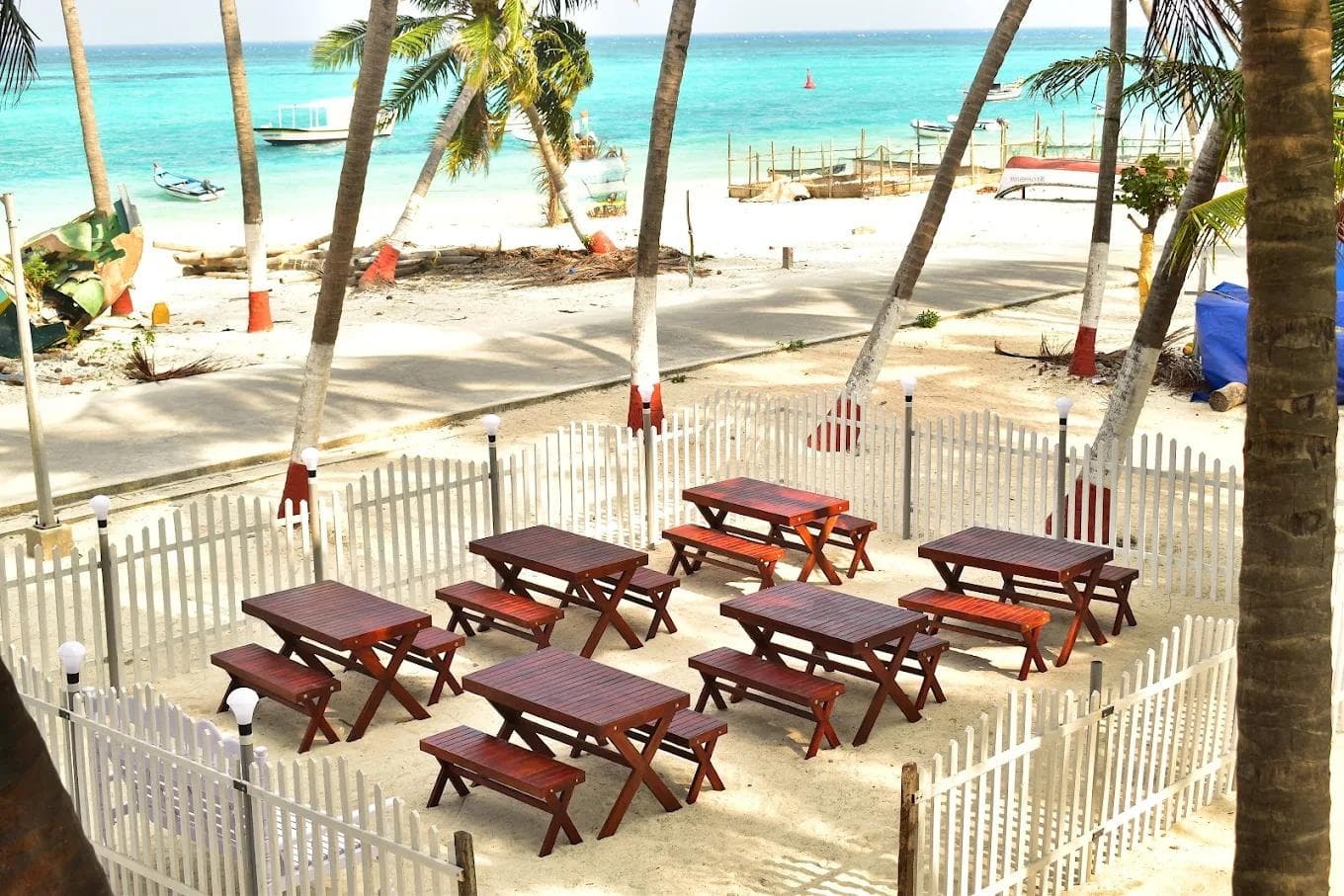 SAND CASTLE gallery 8