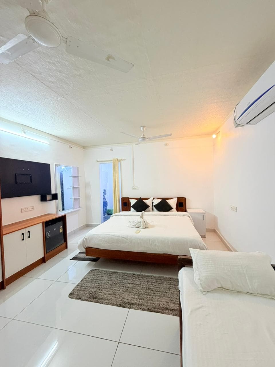 PP BEACH VILLA gallery 4