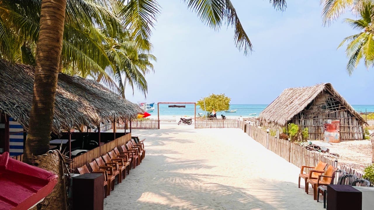 ISLAND DREAM PARADISE HUT gallery 4