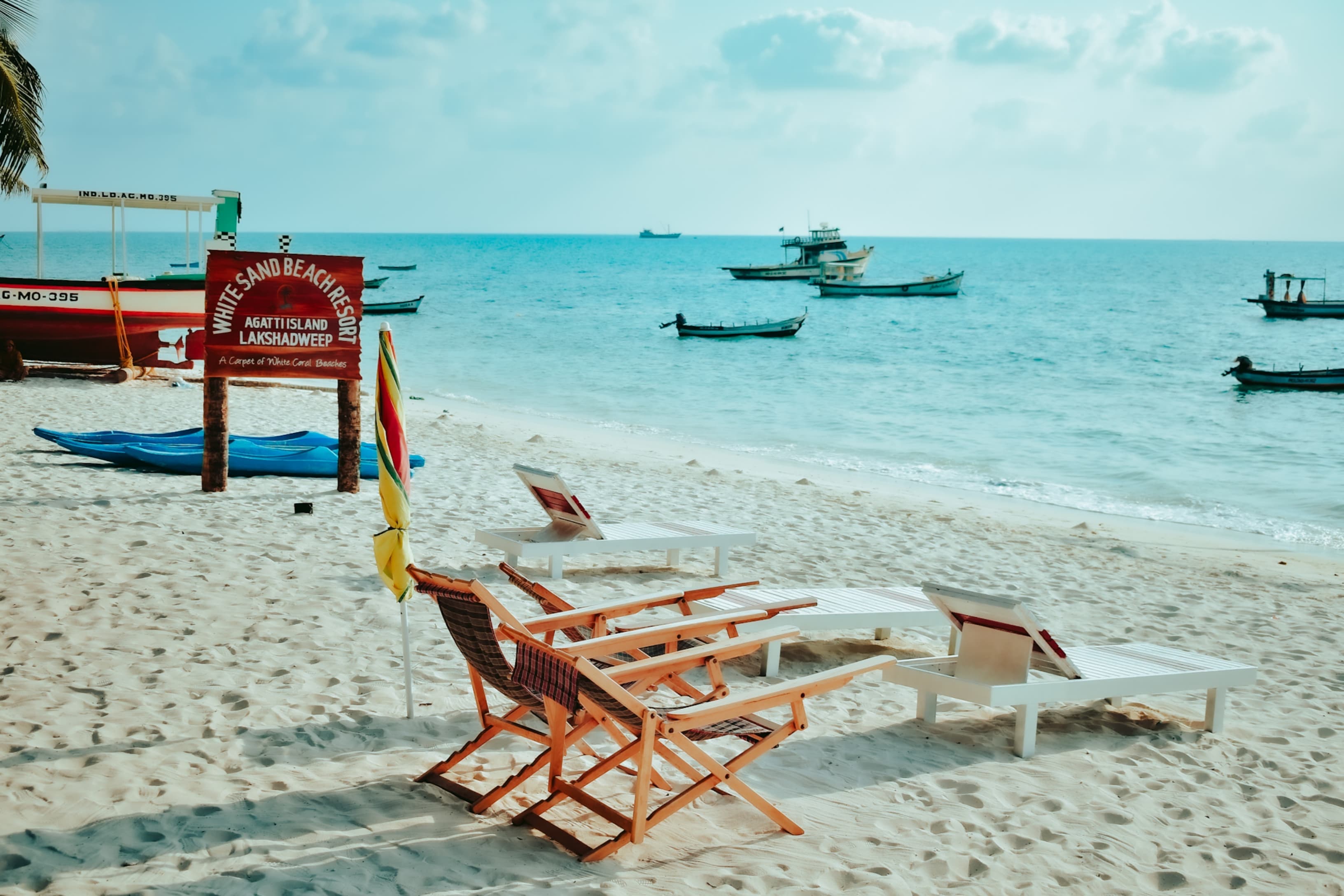 WHITE SAND BEACH RESORT