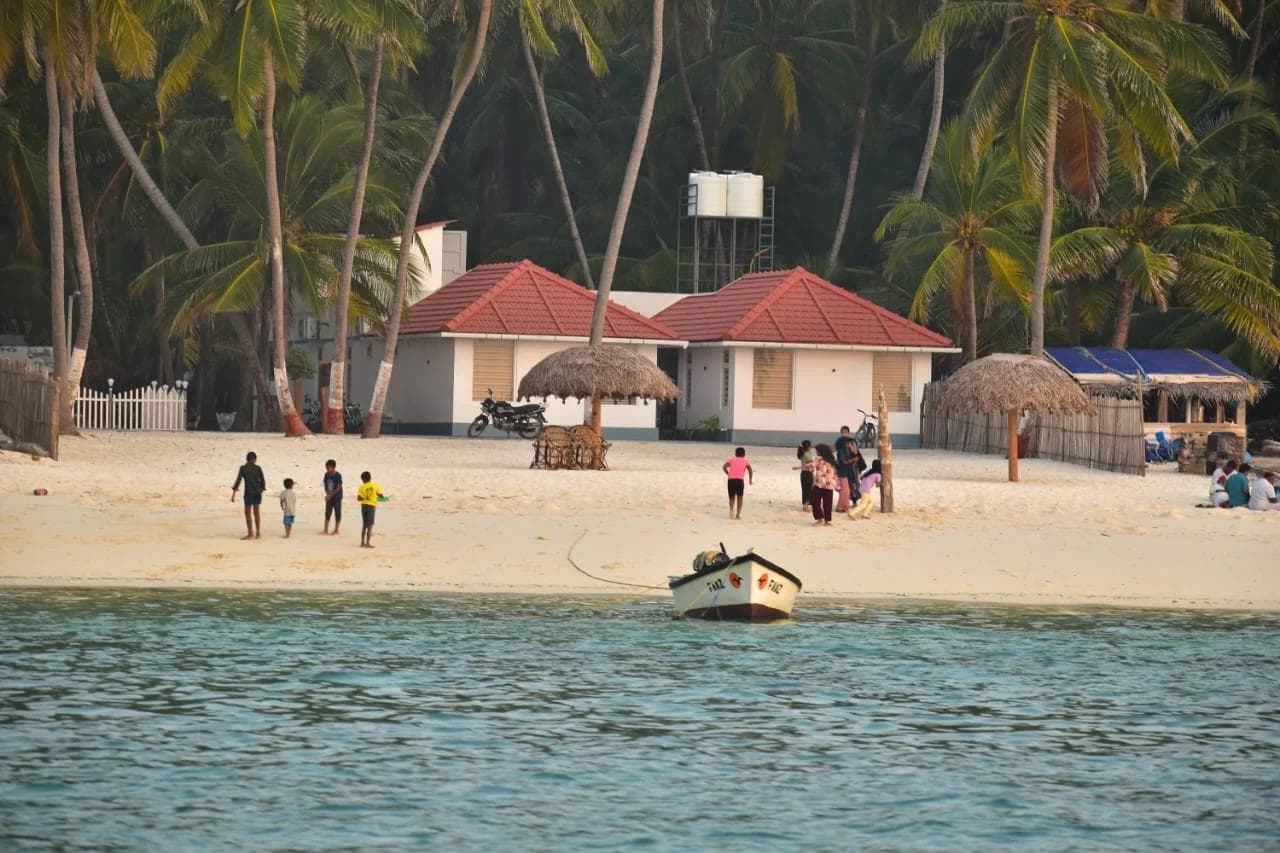 SAND CASTLE gallery 1